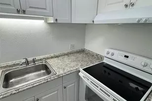 1727-1727 NE 2nd St, Ocala, FL 34470 - Photo 10