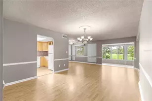608 Fairways Cir, Ocala, FL 34472 - Photo 14