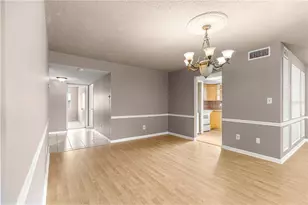 608 Fairways Cir, Ocala, FL 34472 - Photo 12