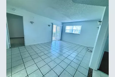 576 Fairways Lane #M104, Ocala, FL 34472 - Photo 2