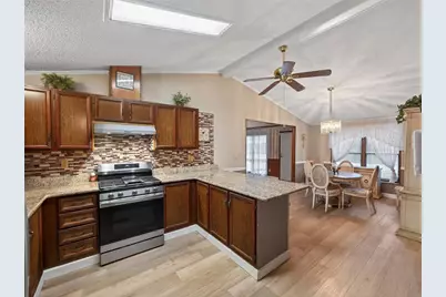 11118 SE 66th Terrace, Belleview, FL 34420 - Photo 10