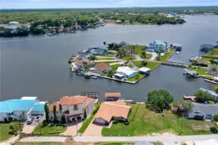2221 N Kings Cove Point, Crystal River, FL 34429 - Photo 2