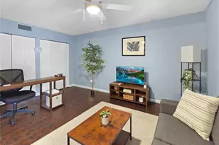 553 Fairways Cir, Ocala, FL 34472 - Photo 6