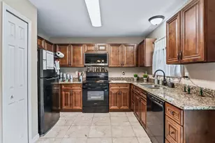 4243 SE 131st Ln, Belleview, FL 34420 - Photo 12