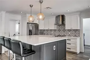 647 E Hillcrest St, Altamonte Springs, FL 32701 - Photo 14