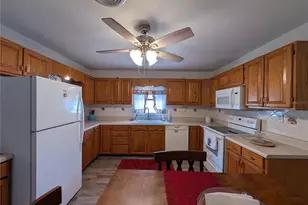 11240 SE 53rd Ct, Belleview, FL 34420 - Photo 14