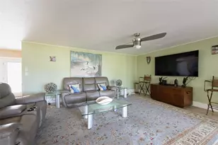 11580 W Dixie Shores Dr, Crystal River, FL 34429 - Photo 14