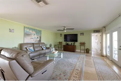 11580 W Dixie Shores Drive, Crystal River, FL 34429 - Photo 12