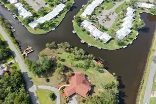 11580 W Dixie Shores Dr, Crystal River, FL 34429 - Photo 2