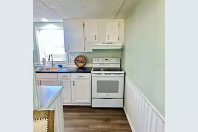 818 Michigan Street, Wildwood, FL 34785 - Photo 12