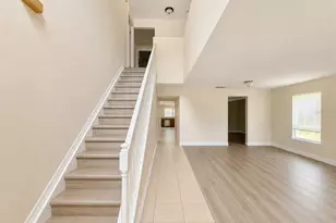 24301 SW 6th Pl, Newberry, FL 32669 - Photo 4
