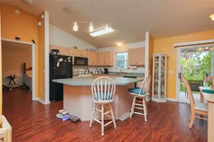 9345 SE 177th Simons Ln, The Villages, FL 32162 - Photo 14