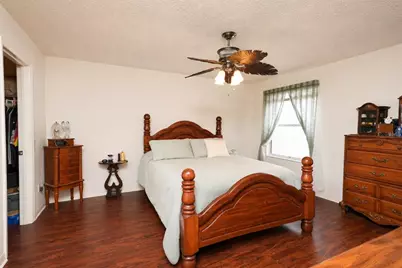 9345 SE 177th Simons Lane, The Villages, FL 32162 - Photo 16