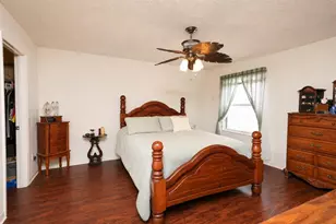 9345 SE 177th Simons Ln, The Villages, FL 32162 - Photo 16