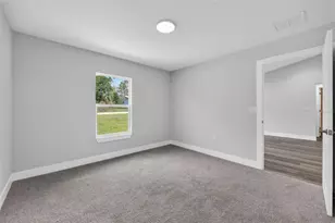 24388 NW Geranium Ave, Dunnellon, FL 34431 - Photo 16