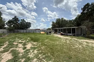 10360 SE 131st Ln, Ocklawaha, FL 32179 - Photo 16