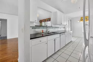 2414 SW 20th Ct, Ocala, FL 34471 - Photo 8