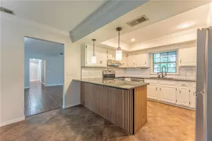 645 SE 21st Pl, Ocala, FL 34471 - Photo 10