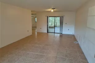 9731 SW 200th Ct, Dunnellon, FL 34431 - Photo 4