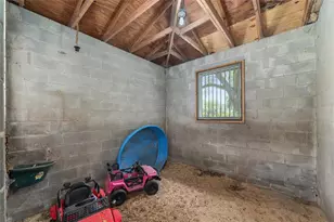 10871 SE County Rd 326, Morriston, FL 32668 - Photo 68