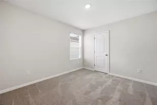 37114 Sagemoor Dr, Zephyrhills, FL 33541 - Photo 30