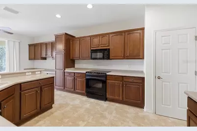 12716 SE 91st Terrace Road, Summerfield, FL 34491 - Photo 10