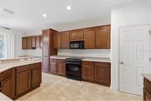12716 SE 91st Terrace Rd, Summerfield, FL 34491 - Photo 10