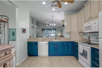 1148 W Diamond Shore Loop, Hernando, FL 34442 - Photo 10