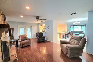 19725 SW Beach Blvd, Dunnellon, FL 34431 - Photo 10