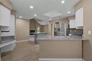 19030 SW 91st Ln, Dunnellon, FL 34432 - Photo 10