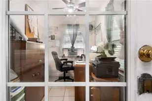 613 Forest Hills Dr, Brandon, FL 33510 - Photo 12