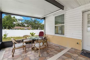 613 Forest Hills Dr, Brandon, FL 33510 - Photo 30
