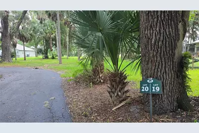 Se 158th Place, Umatilla, FL 32784 - Photo 8