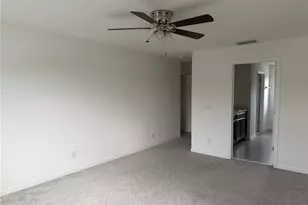 911 Avenal Ln, Davenport, FL 33837 - Photo 10