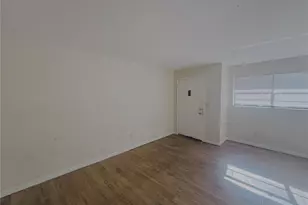 1915 SW 70th Terrace, Gainesville, FL 32607 - Photo 2