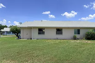 2304 Glenmore Cir, Sun City Center, FL 33573 - Photo 34