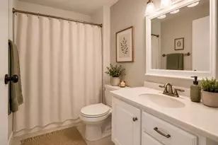 2304 Glenmore Cir, Sun City Center, FL 33573 - Photo 26
