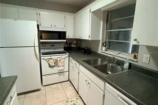 2304 Glenmore Cir, Sun City Center, FL 33573 - Photo 14