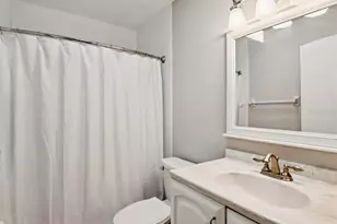 2304 Glenmore Cir, Sun City Center, FL 33573 - Photo 26