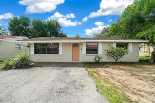 1300 Sherman Ave, Tavares, FL 32778 - Photo 2