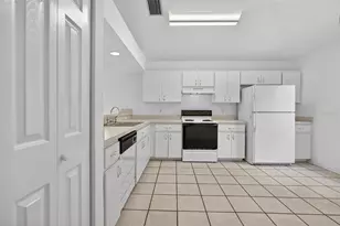 660 W Sunset Strip Dr, Beverly Hills, FL 34465 - Photo 14