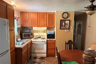 201 NW 136th Terrace, Ocala, FL 34482 - Photo 8