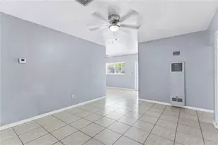 998 W 68th St, Hialeah, FL 33014 - Photo 12