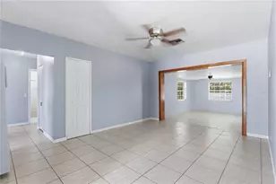 998 W 68th St, Hialeah, FL 33014 - Photo 10