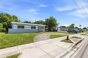 998 W 68th St, Hialeah, FL 33014 - Photo 2