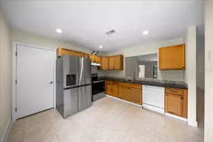 5059 SW 196th Ave, Dunnellon, FL 34431 - Photo 4