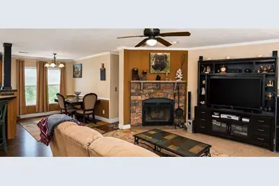11005 SE 165th Terrace Road, Ocklawaha, FL 32179 - Photo 2