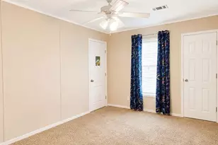 11005 SE 165th Terrace Rd, Ocklawaha, FL 32179 - Photo 14