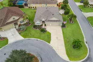 3556 Mistletoe Ct, The Villages, FL 32163 - Photo 2