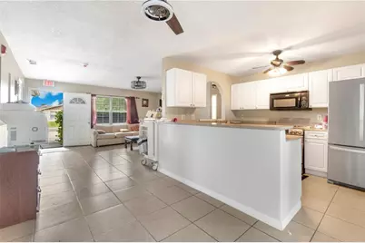 1029 Pine Ridge Circle, Brandon, FL 33511 - Photo 8